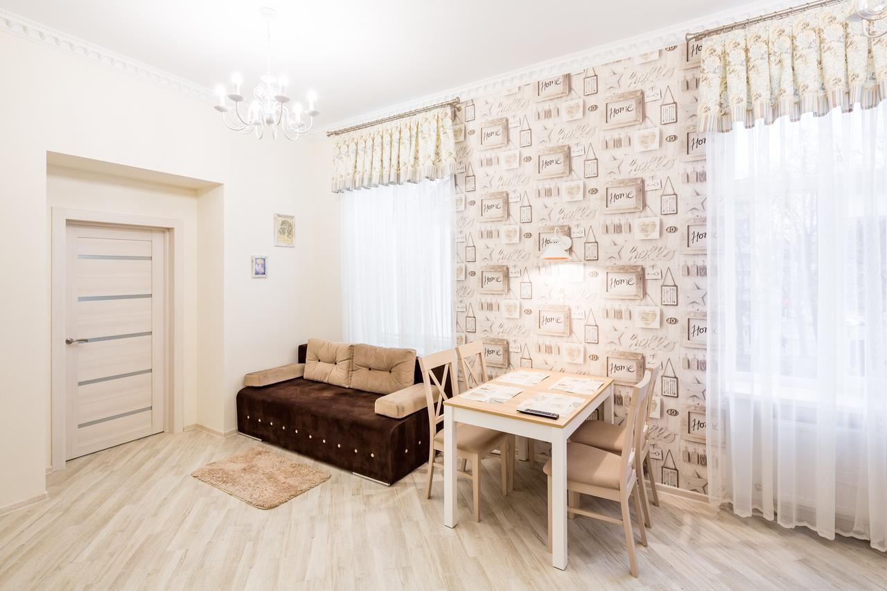 Leogrand Vip Apartments On Udatnogo 4 Lviv Exteriör bild