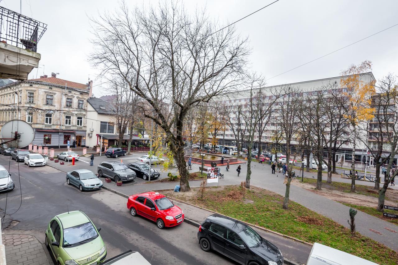 Leogrand Vip Apartments On Udatnogo 4 Lviv Exteriör bild