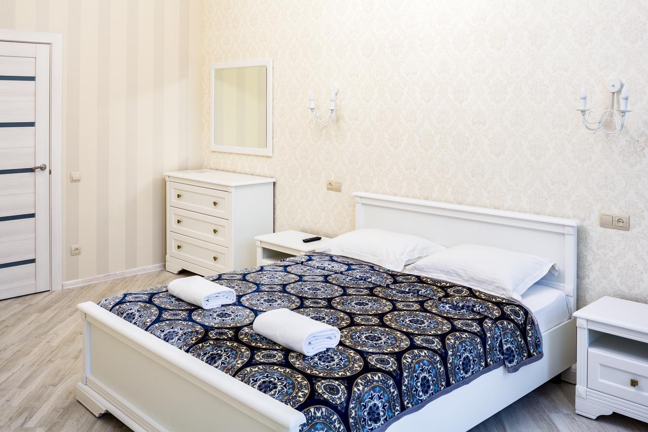 Leogrand Vip Apartments On Udatnogo 4 Lviv Exteriör bild